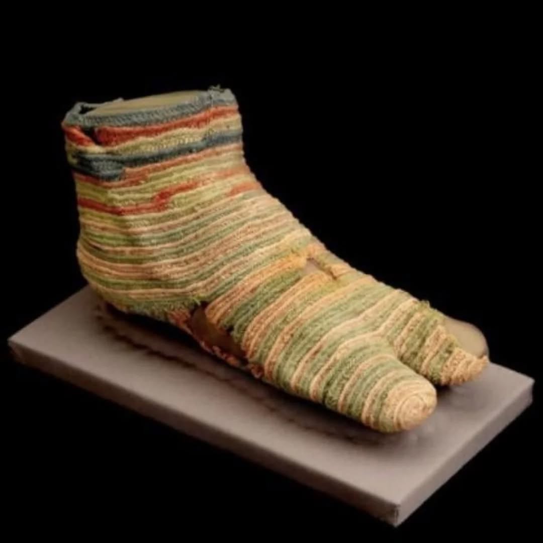 From the Greek Pilos to the Roman “Stocking”