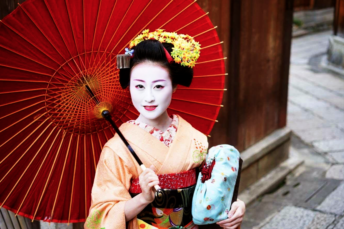 8. Get to Know the Culture of Geishas